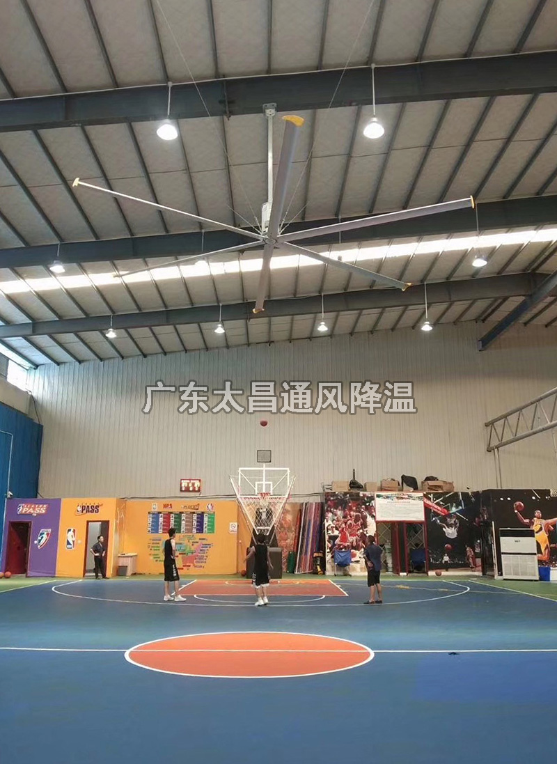 籃球館大風(fēng)扇安裝案例 籃球館大風(fēng)扇安裝案例