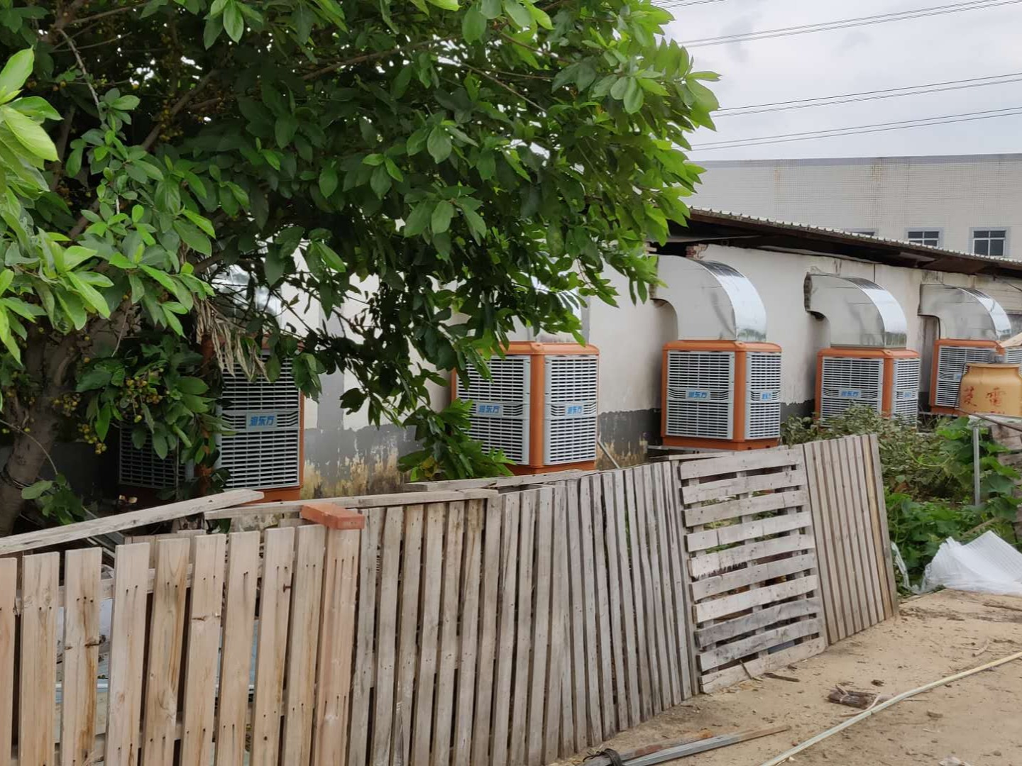 珍珠棉生產(chǎn)車間環(huán)?？照{(diào)降溫方案